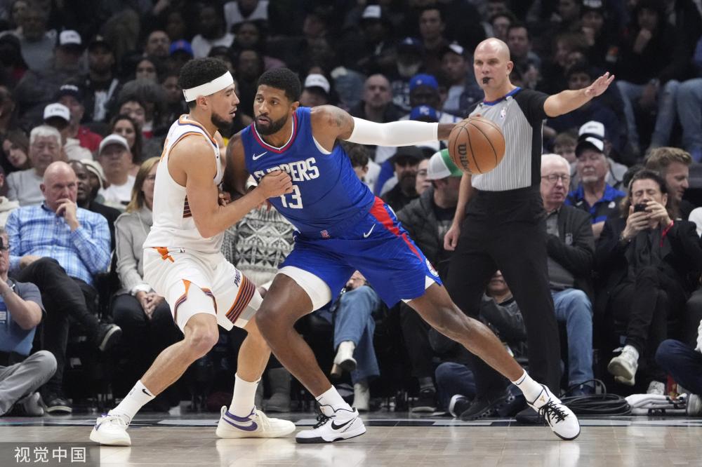 泰晤士：尽管纽卡报价高出400万镑，但曼联对签下塞斯科充满信心.